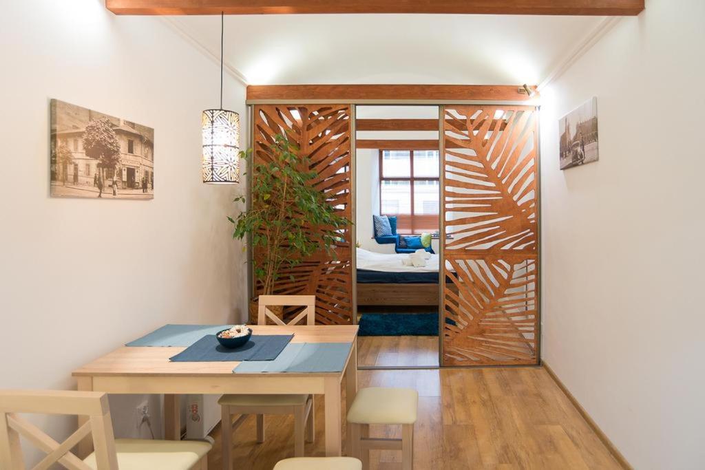 Cozy Studio On Wielopole Street. Krakow Luaran gambar